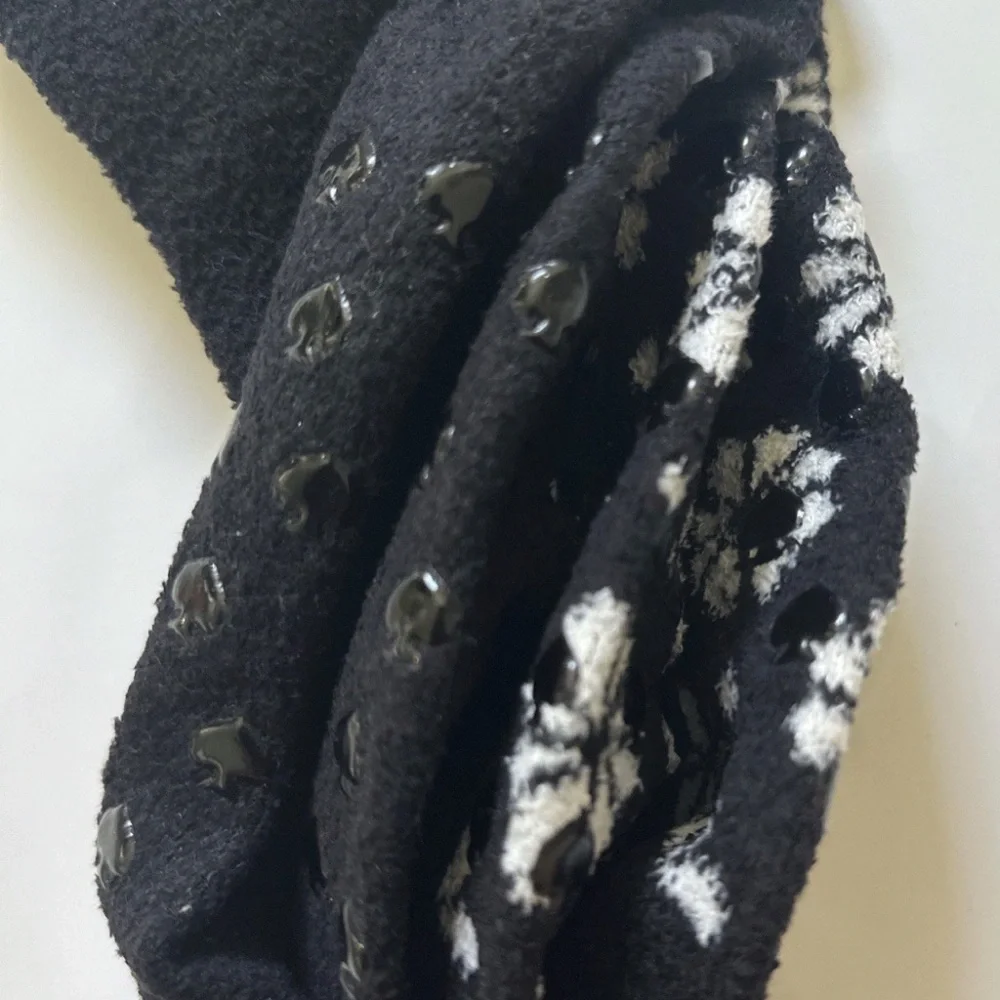 kate spade Black & White Floral Crew Socks